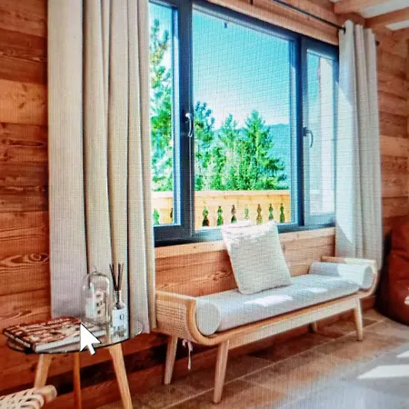 Pia - Charming And Cozy Samoëns