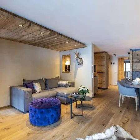 Pia - Charming And Cozy Samoëns